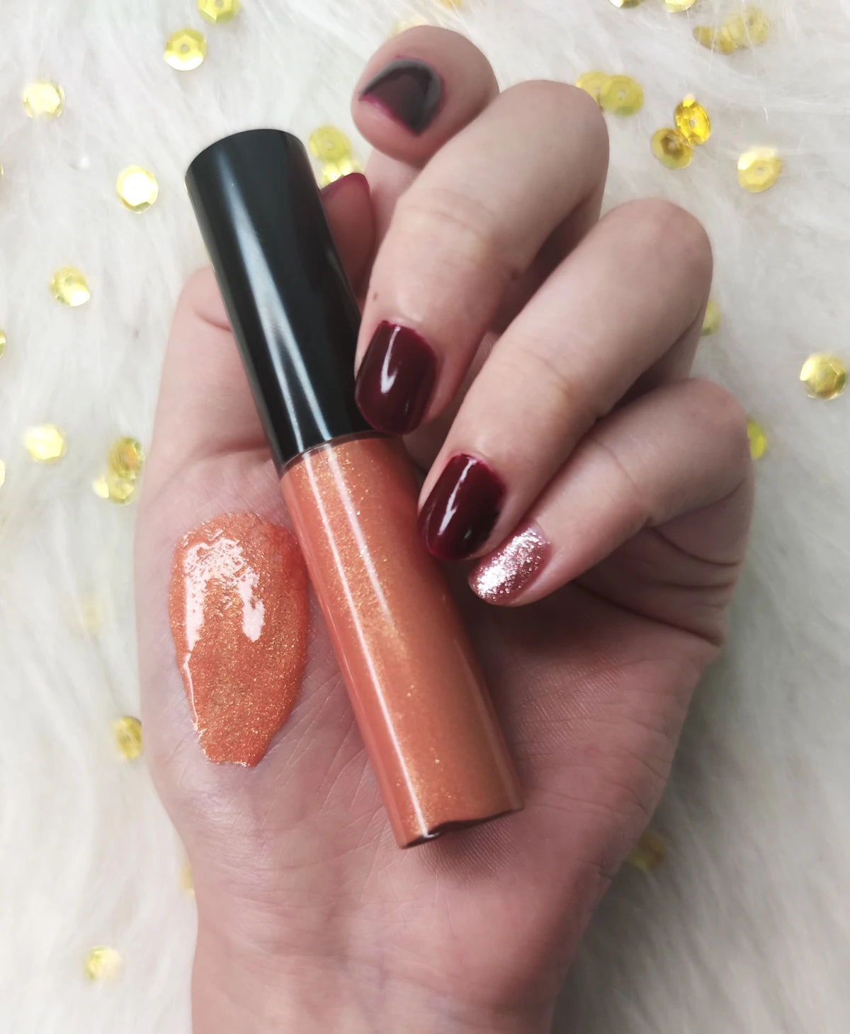Lip Gloss Ultra-Brillant — 9 Teintes Effet Lèvres Pulpeuses