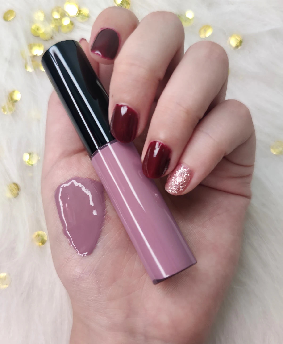 Lip Gloss Ultra-Brillant — 9 Teintes Effet Lèvres Pulpeuses