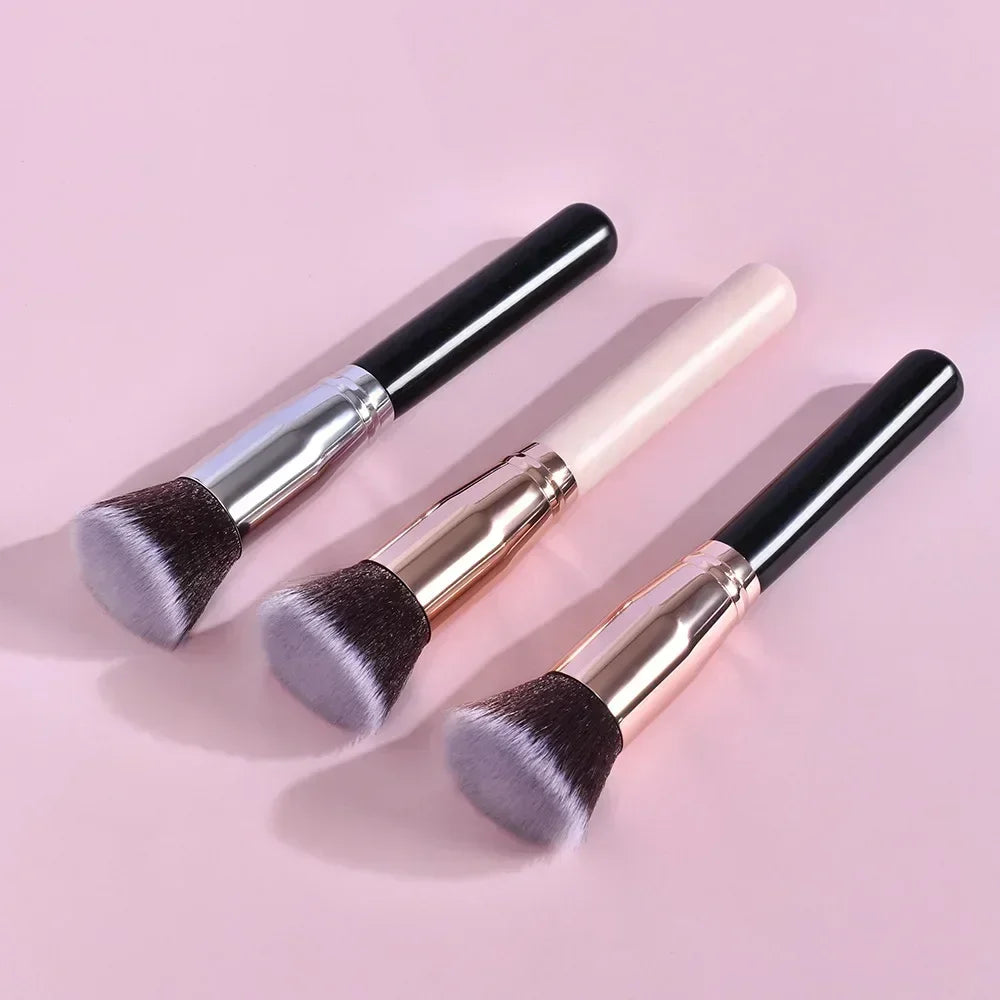 Pinceau Kabuki Plat — Application Fond de Teint & Contouring