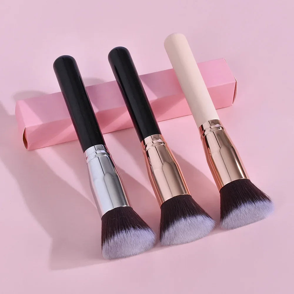 Pinceau Kabuki Plat — Application Fond de Teint & Contouring