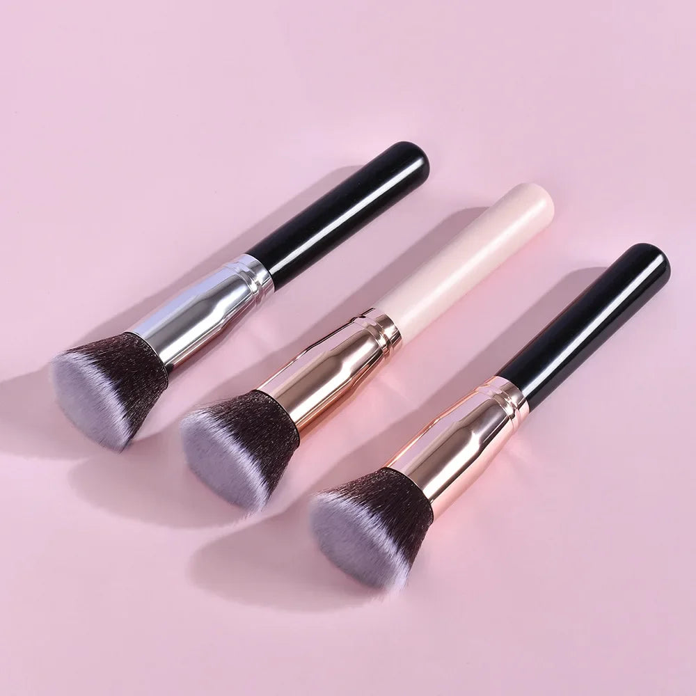 Pinceau Kabuki Plat — Application Fond de Teint & Contouring